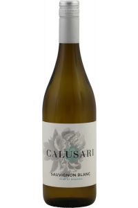 Calusari Sauvignon Blanc, een frisse en aromatische witte wijn uit Roemenië, met levendige tonen van citrus, groene appel en een subtiele hint van tropisch fruit.