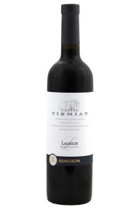 Castel Firmian Lagrein is een zachte, robijnrode Lagrein uit Trentino met aroma’s van bessen, eucalyptus en chocolade. Elegant, vol en verfijnd.