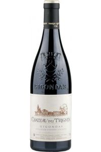 Château du Trignon Gigondas, robijnrode wijn uit Gigondas, Rhône, Frankrijk met aroma's van mokka, bramen, bramenjam, hout en kruidnagel, en een krachtige smaak met tonen van vanille in de afdronk.
