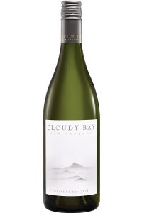 Cloudy Bay Chardonnay, witte wijn uit Marlborough, elegant en rijk, gemaakt van 100% Chardonnay druiven, met smaken van perzik, citrus en vanille.