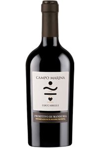 Fles Luccarelli Campo Marina Primitivo di Manduria DOP 2024, krachtige Italiaanse rode wijn uit Puglia met 15% alcohol en aroma’s van kers, braam, cacao en koffie.