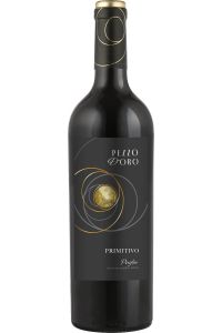 Pezzo D'Oro Primitivo, rode wijn uit Puglia, fruitig en vol, gemaakt van 100% Primitivo druiven, met smaken van pruimen, zwarte bessen en kruiden.