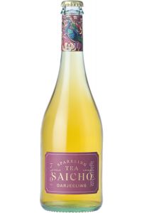 Saicho Sparkling Tea Darjeeling, een mousserende thee uit Fujian, China. Delicaat bloemig met tonen van appel, lychee en vanille. Perfect als aperitief of bij desserts.